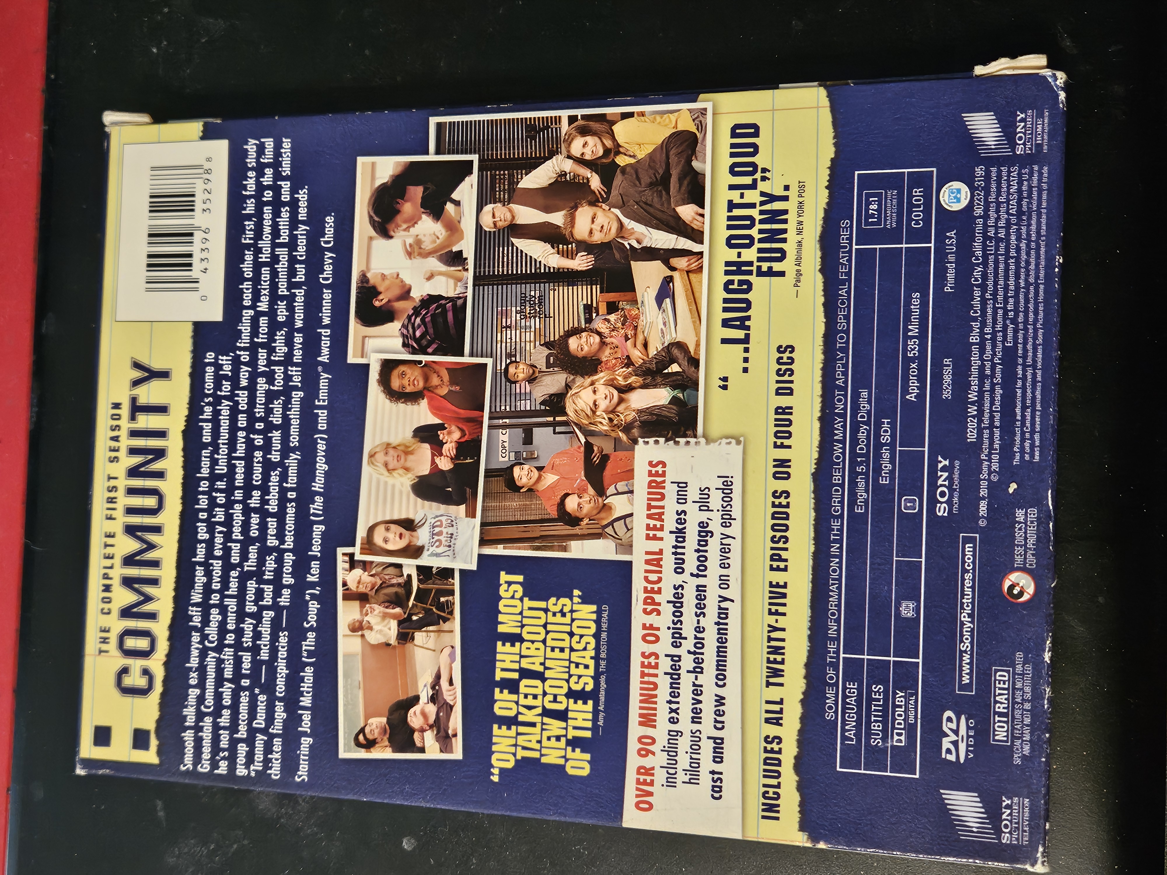 COMMUNITY - COMPLETE FIRST SEASON 4 DISC DVD SET photo 2